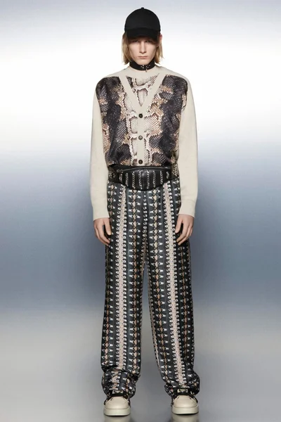 Look 50